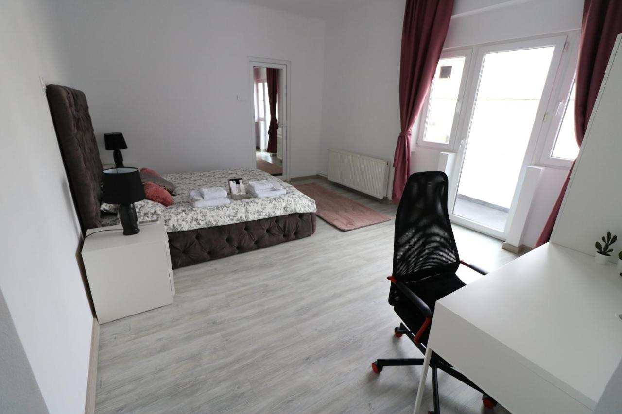 Athenee Palace Apartment - Panoramic View Terrace & Balcony - Free Minibar Bukarest Exterior foto
