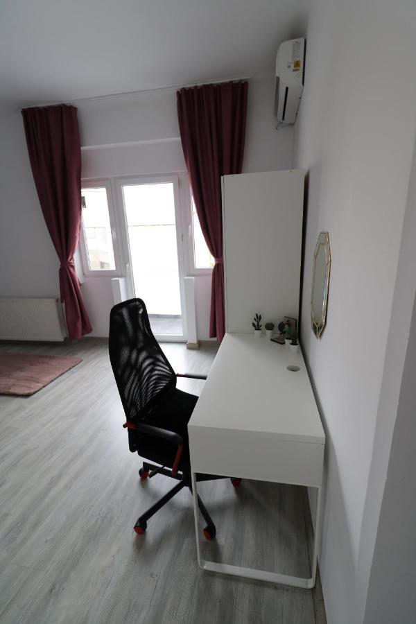 Athenee Palace Apartment - Panoramic View Terrace & Balcony - Free Minibar Bukarest Exterior foto