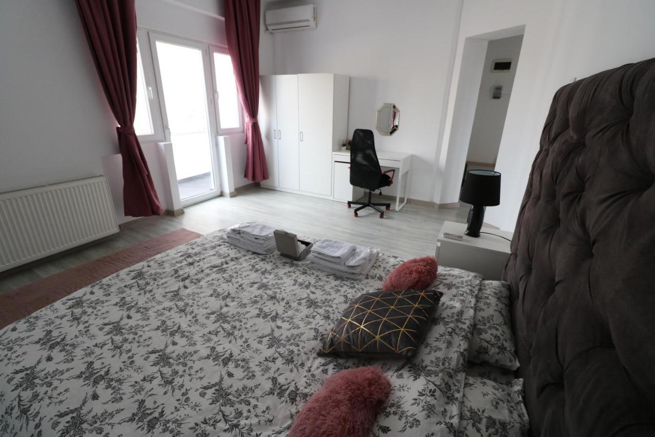 Athenee Palace Apartment - Panoramic View Terrace & Balcony - Free Minibar Bukarest Exterior foto